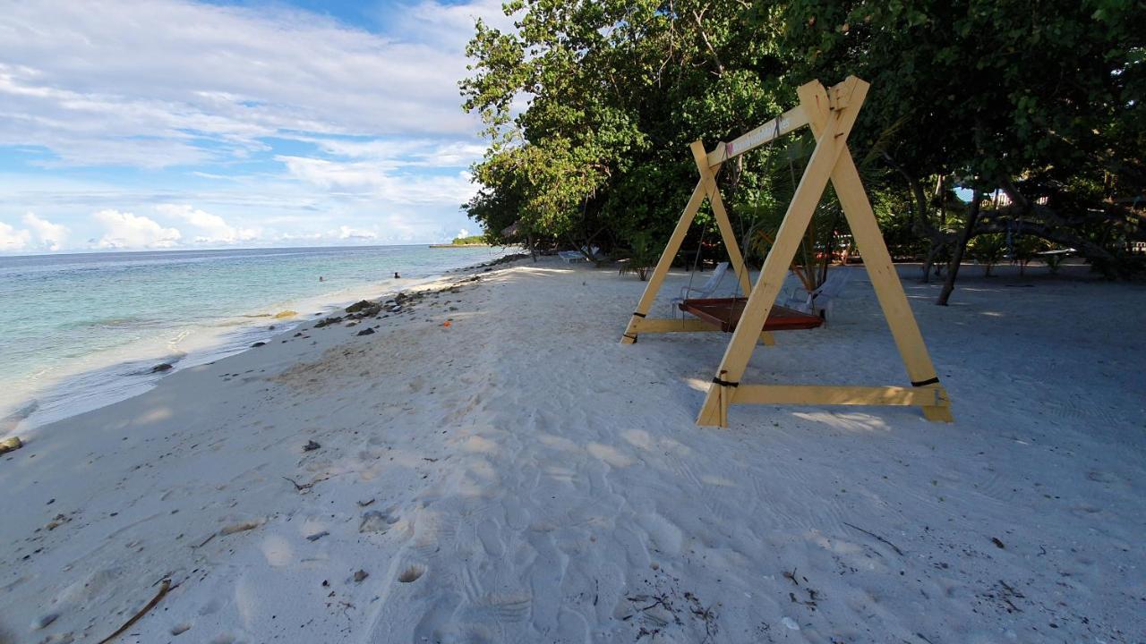 Готель Ocean Beach Maldive Maldives Екстер'єр фото